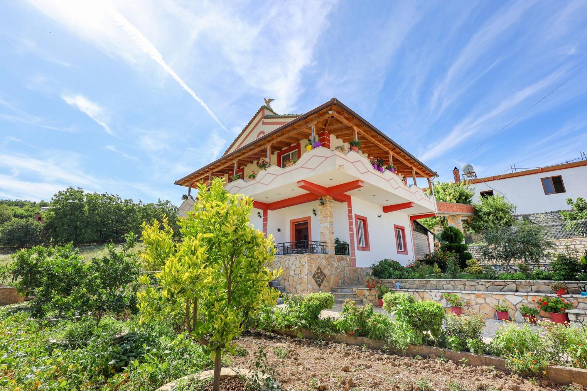 Villa Xherimeja Family Oasis Berat Exterior foto