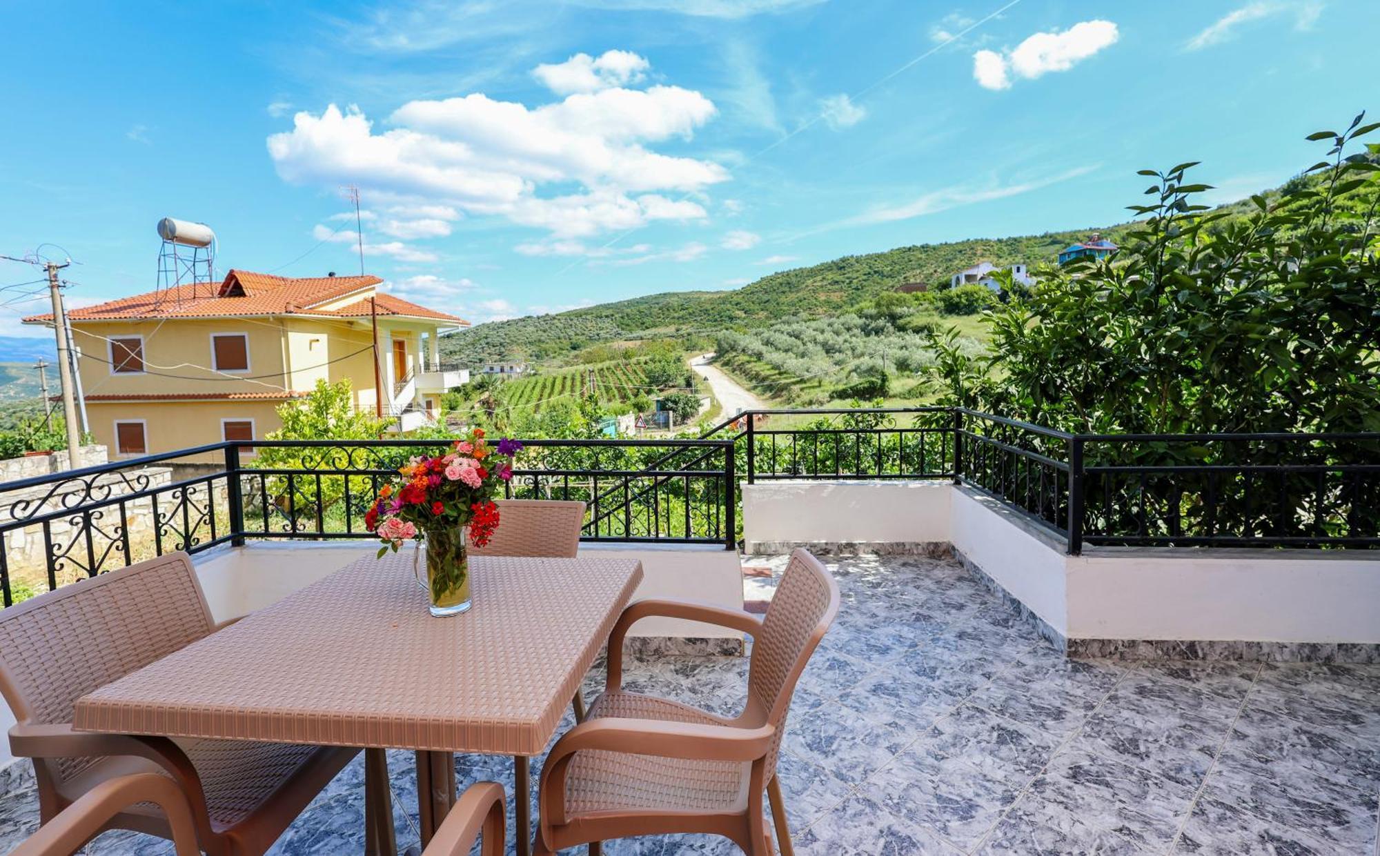 Villa Xherimeja Family Oasis Berat Exterior foto