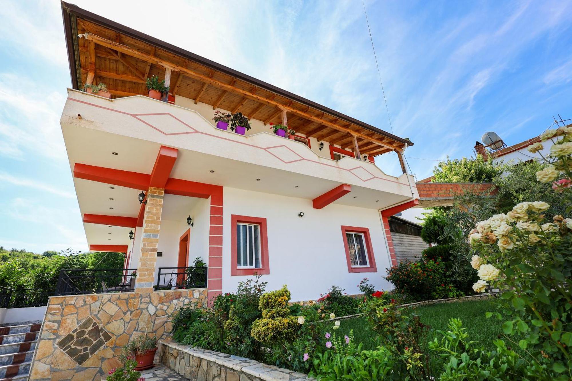 Villa Xherimeja Family Oasis Berat Exterior foto