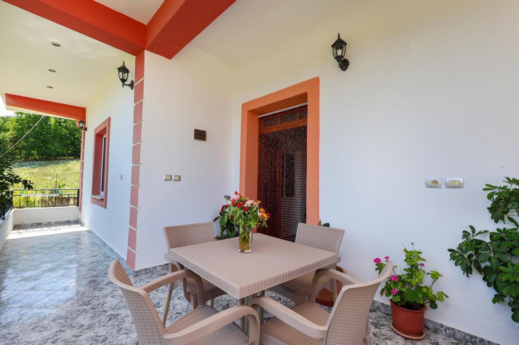 Villa Xherimeja Family Oasis Berat Exterior foto